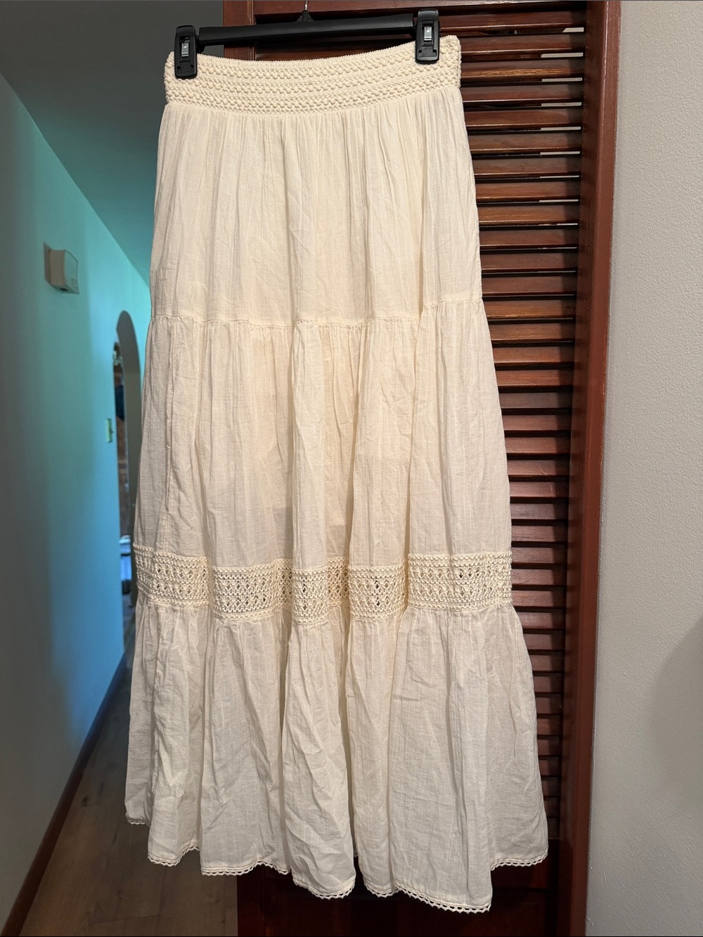 aerie Cream Crochet-Trim Tiered Maxi Skirt